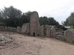 TombaGiganti1